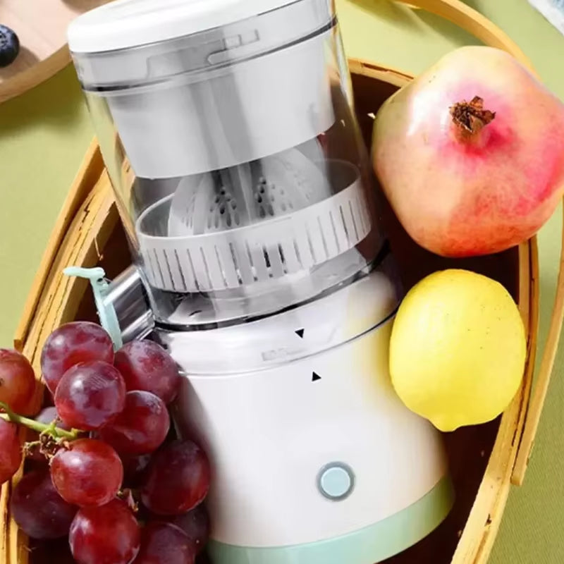 Mini Espremedor Portátil Automático Elétrico De Frutas Laranja, Maçã, Tangerina, Melancia, Uva - ENVIO RÁPIDO PARA TODO O BRASIL
